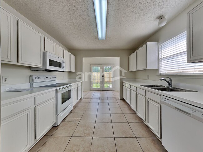 Foto del edificio - 1104 Brook Canyon Dr