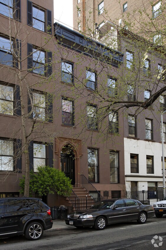 Building Photo - 151 Avenue B
