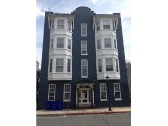 Building Photo - 300-302 N Potomac St