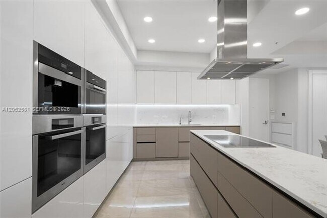 Photo - 18201 Collins Ave CU-4606 Apartment