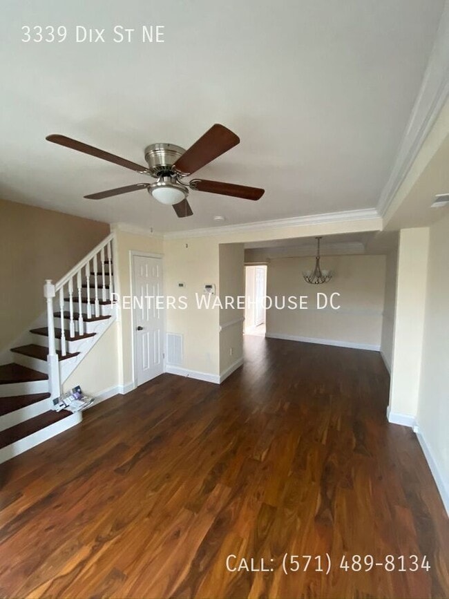 Photo - 3339 Dix St NE House