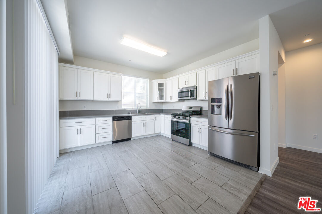 Foto principal - 5941 Barton Ave