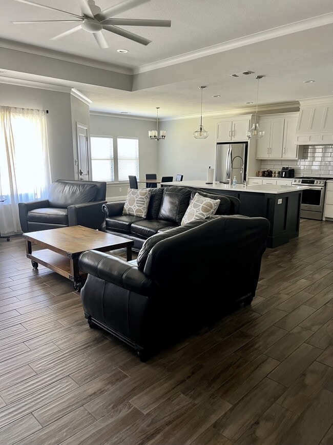 Building Photo - 5207 Torrey Vista Dr