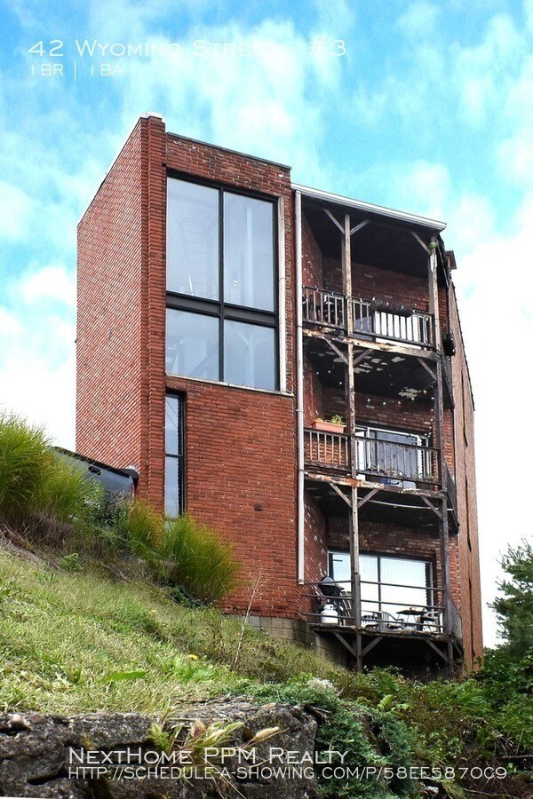 Building Photo - 42 Wyoming St
