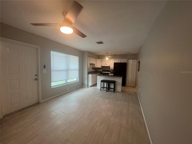 Foto del edificio - 21150 Gertrude Ave