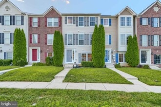 Building Photo - 736 Wineberry Way