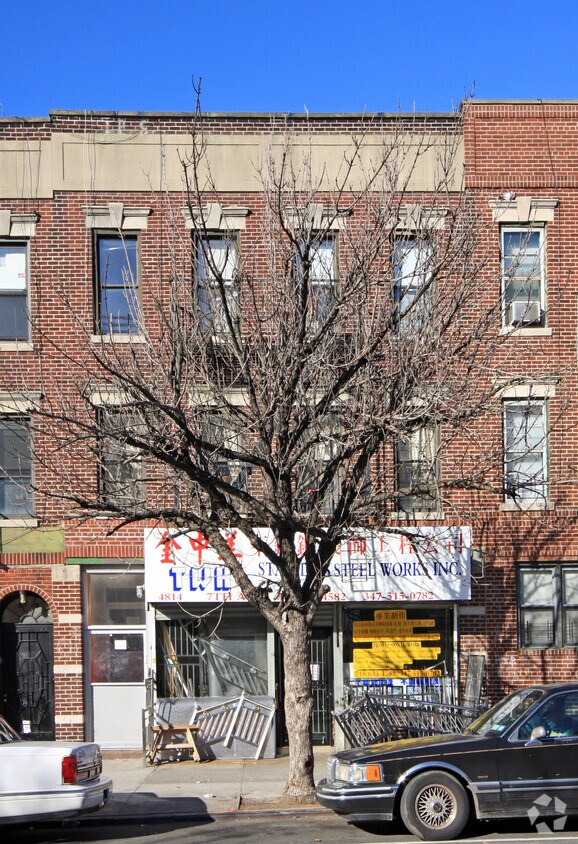 Foto principal - 4812 7th Ave