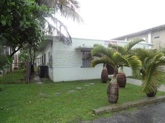 Primary Photo - 537 SW 6th Ave