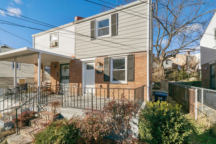 Primary Photo - 5204 Hayes St NE