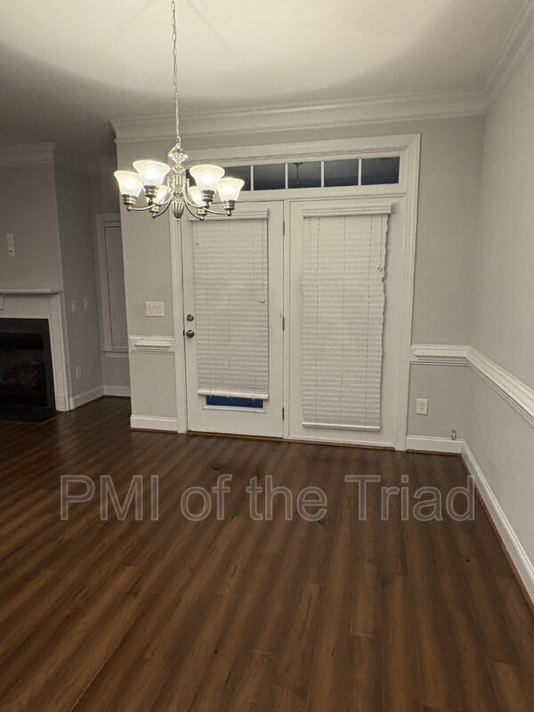 Foto del edificio - 1146 Augustine Heights Dr