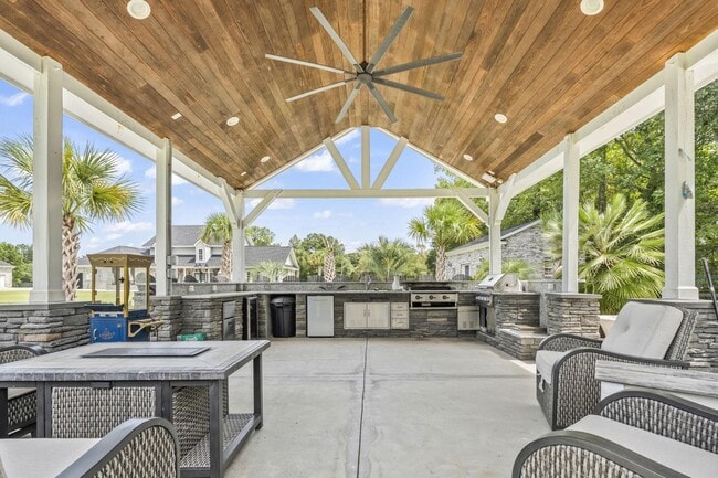 Building Photo - 6125 R C Sarvis Ln