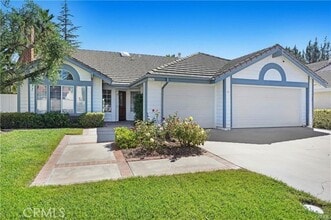 Building Photo - 31341 Pahuta St
