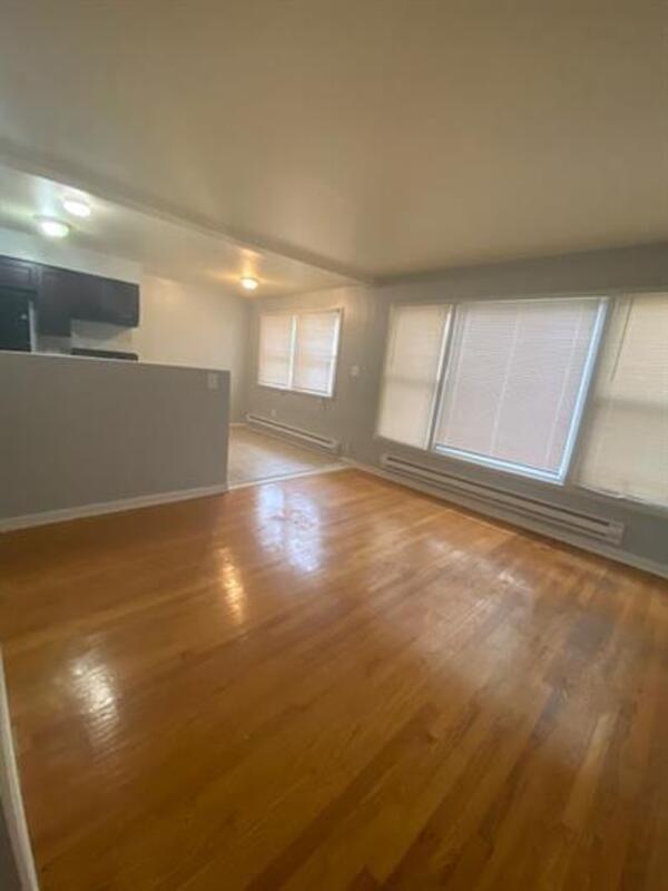 Building Photo - 8023 S Ellis Ave