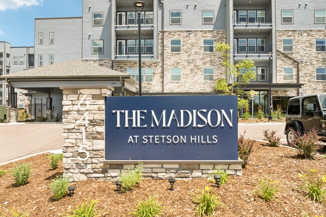 Señalización - The Madison at Stetson Hills