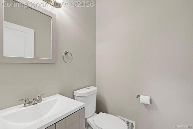 Foto del edificio - 534 E Brickley Ave