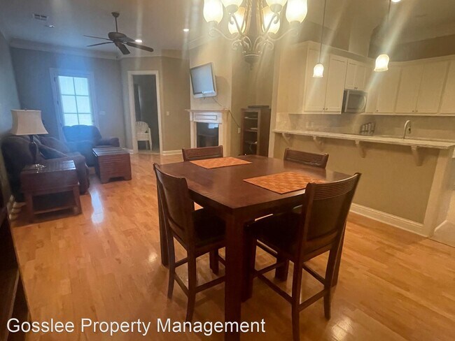 Foto del edificio - 3 br, 2 bath House - 1918 Woodberry Avenue