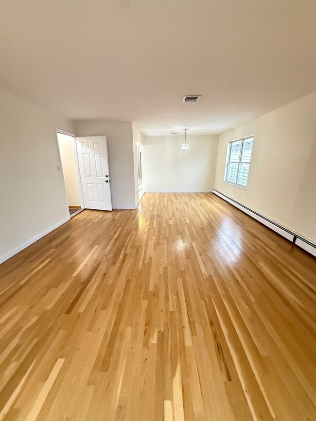 Building Photo - 64 70th St