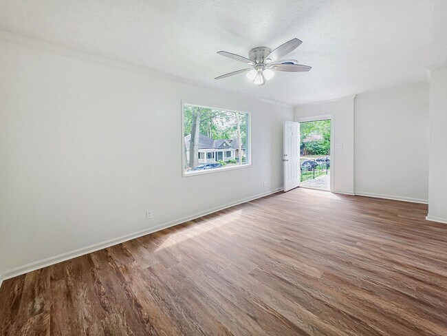 Foto del edificio - 1111 Lawton Pl SW