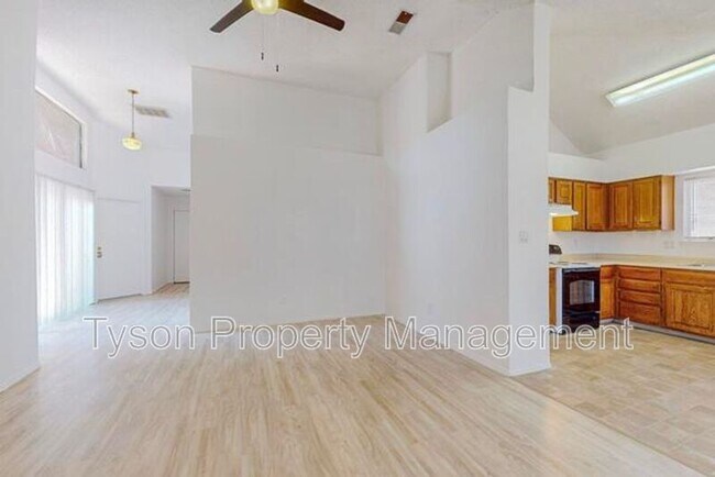 Foto del edificio - 7301 Keel Ave NW