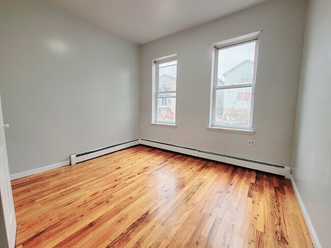 Building Photo - 109 Wilkinson Ave