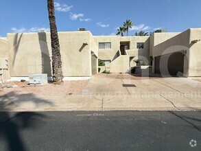 Building Photo - 6238 N 30th Pl