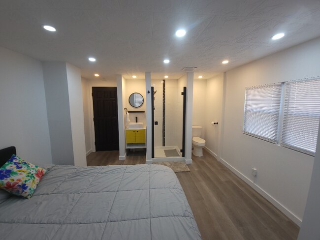 Building Photo - 508 Laurens St