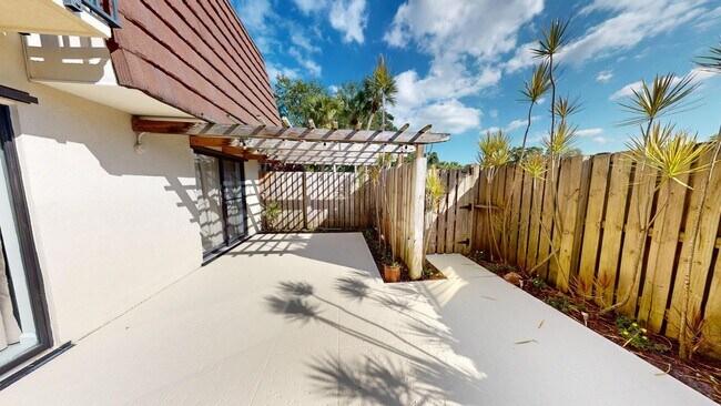 Foto del edificio - 306 3rd Ln