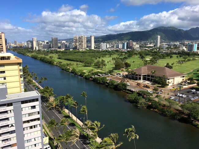 Photo - 2/2/2 Liliuokalani Gardens condo, Waikiki, Spacious, Great Views & Amenities