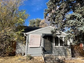 Building Photo - 657 Irving St