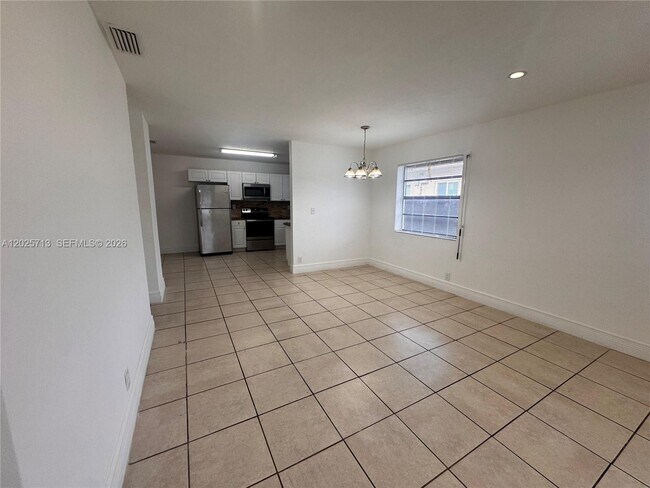 Foto del edificio - 407 NW 7th Ct