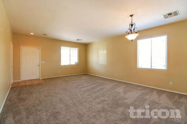 Foto del edificio - 7022 W Carson Rd