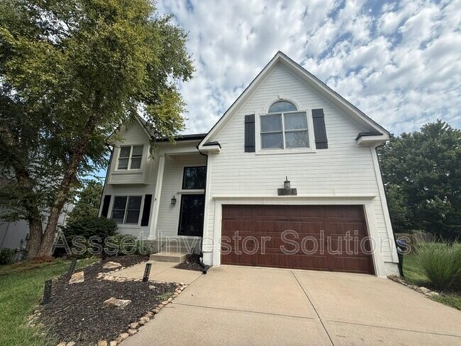 Building Photo - 8004 W 144th Pl