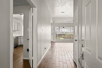 Building Photo - 11307 Travelers Way Cir