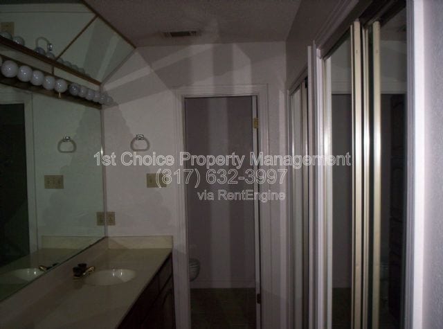 Foto del edificio - 453 Little Valley Ct