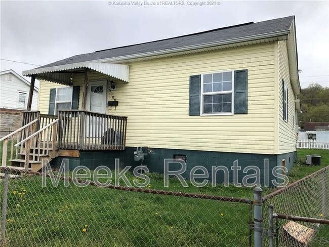 Building Photo - 2106 6th Ave