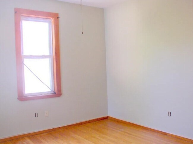 Foto del edificio - 540 Hyde Park Ave