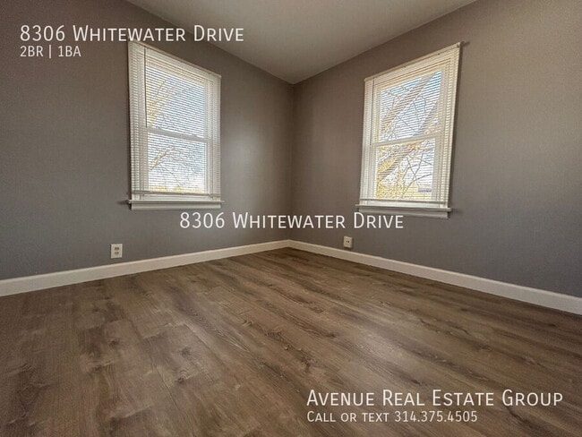 Foto del edificio - 8306 Whitewater Dr