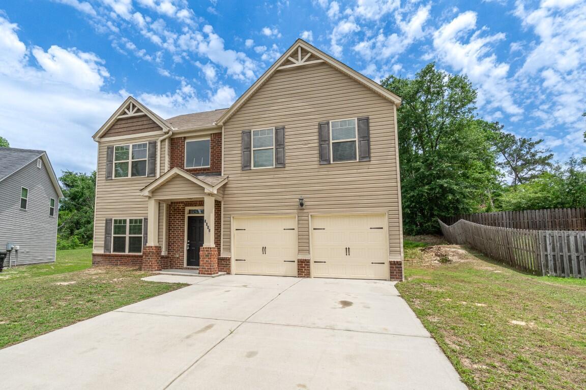 Foto principal - 3013 Spring Creek Dr