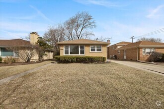 Building Photo - 4538 Dempster St