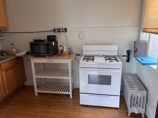 Foto del edificio - 2463 W Ainslie St