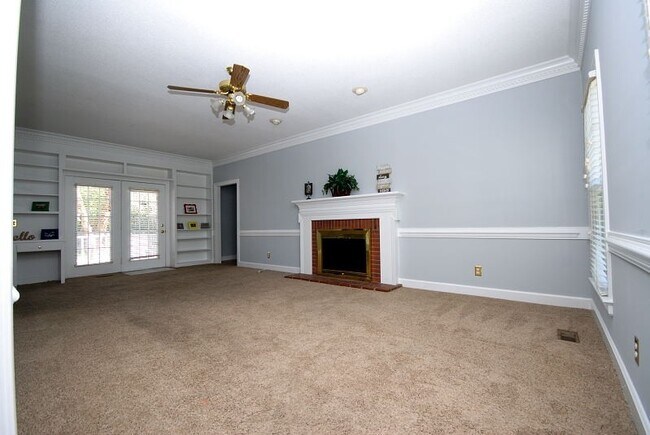 Building Photo - Maplewood Subdivision