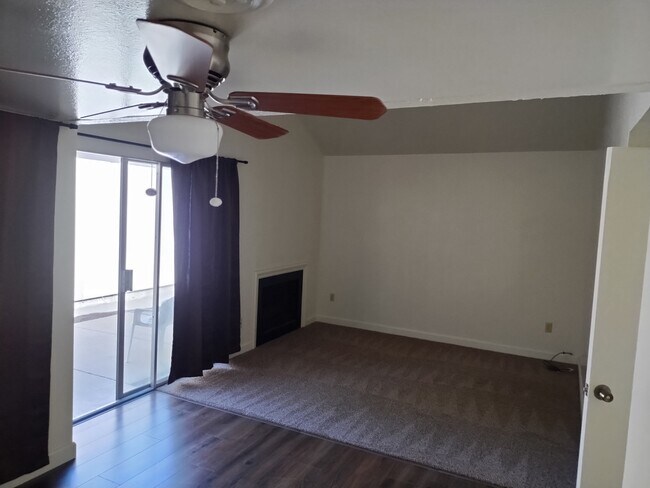 Foto del edificio - 3545 Fountain Way