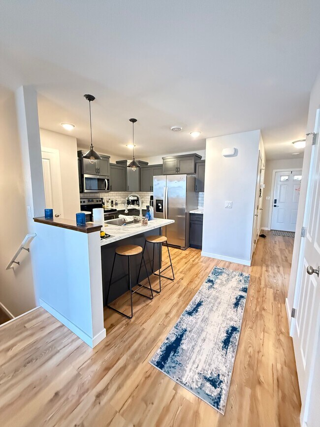 Foto del edificio - 1060 Thames Ct