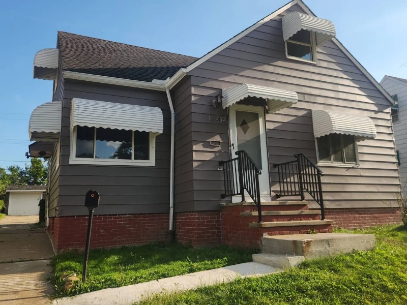 11202 Mountview Ave Garfield Heights, OH 44125 – photo 1