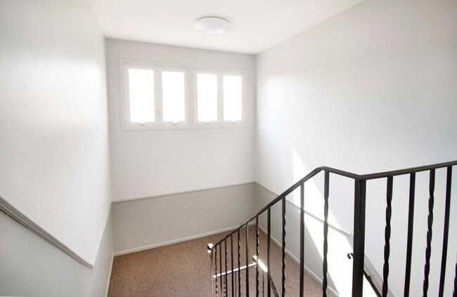 Interior Photo - Bay Pointe