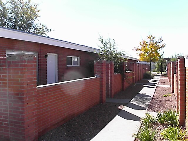 Foto principal - 3421 Ross Ave SE