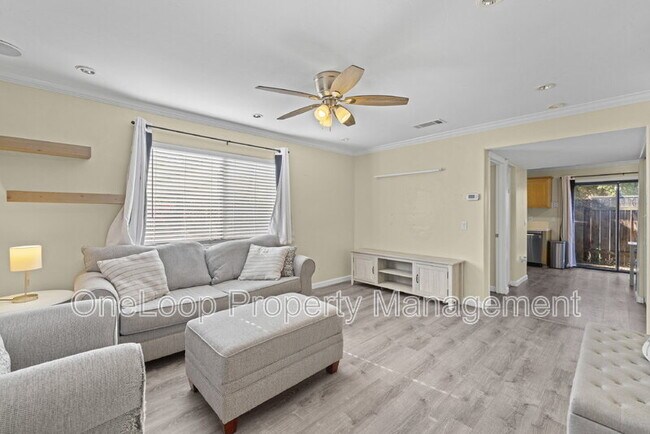 Foto del edificio - 2648 Alpine Blvd