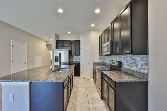 Foto del edificio - 7045 Grand Elm Dr