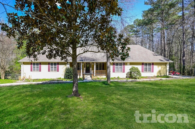 Building Photo - 115 Woodhawk Ln