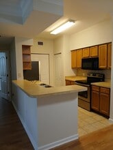 Building Photo - 9857 Baywinds Blvd